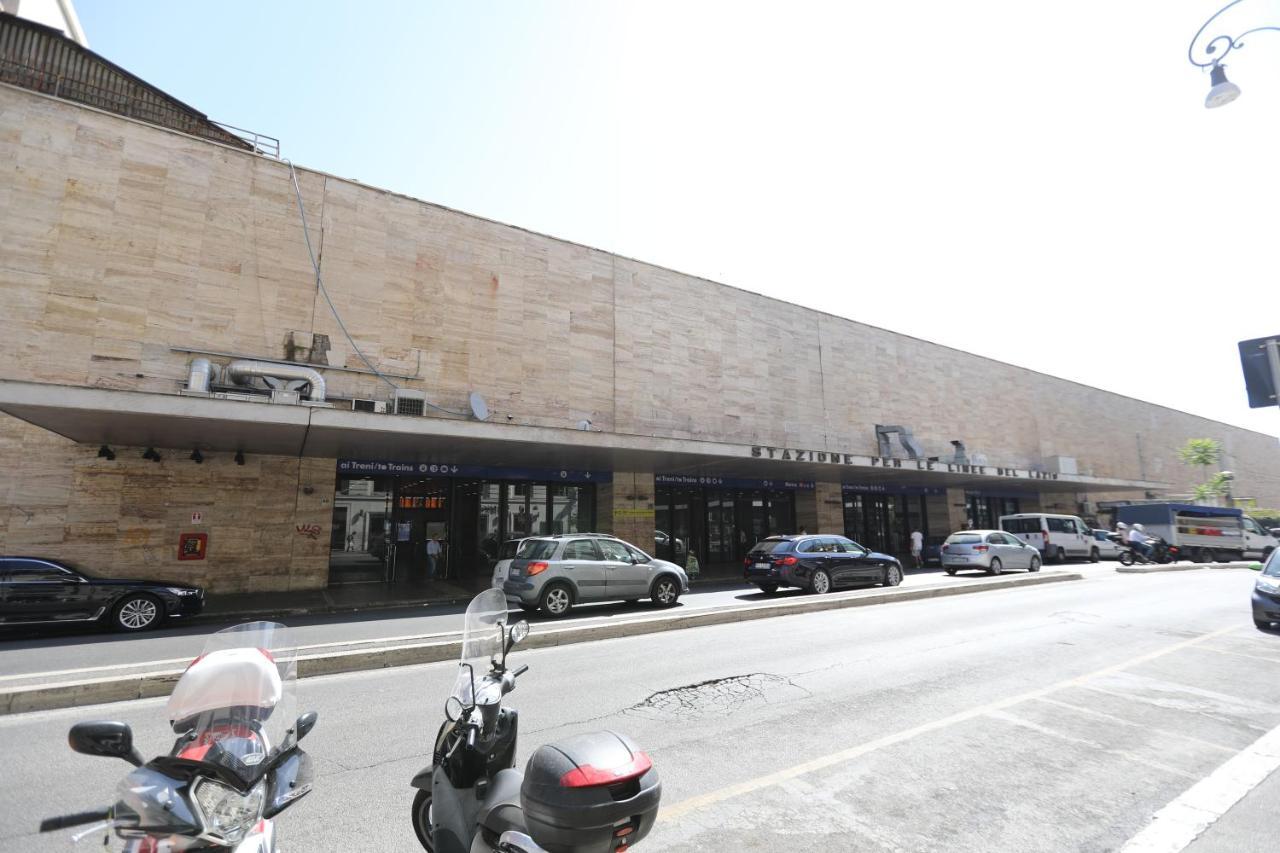 Appartamento Vicino Stazione Termini E Colosseo Roma Eksteriør bilde